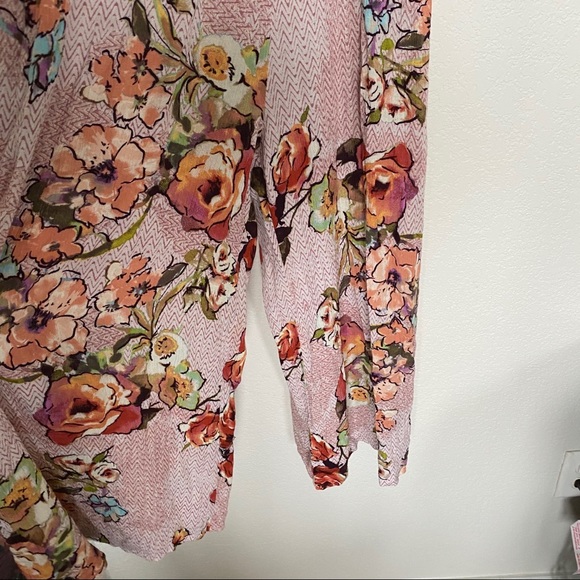 Blush Floral Romper - Picture 2 of 5